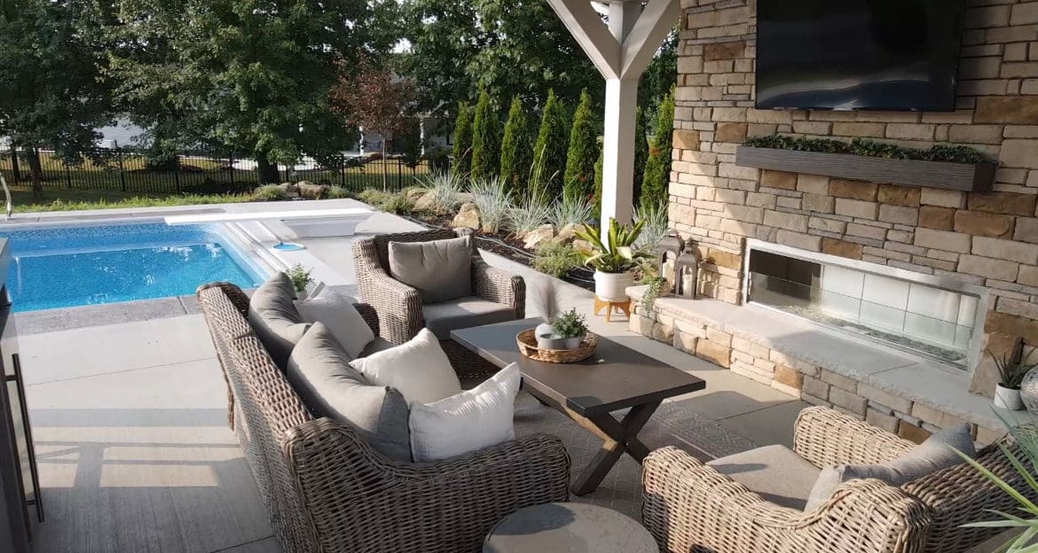 Outdoor Living with Swimming Pool in Hermitage, PA
