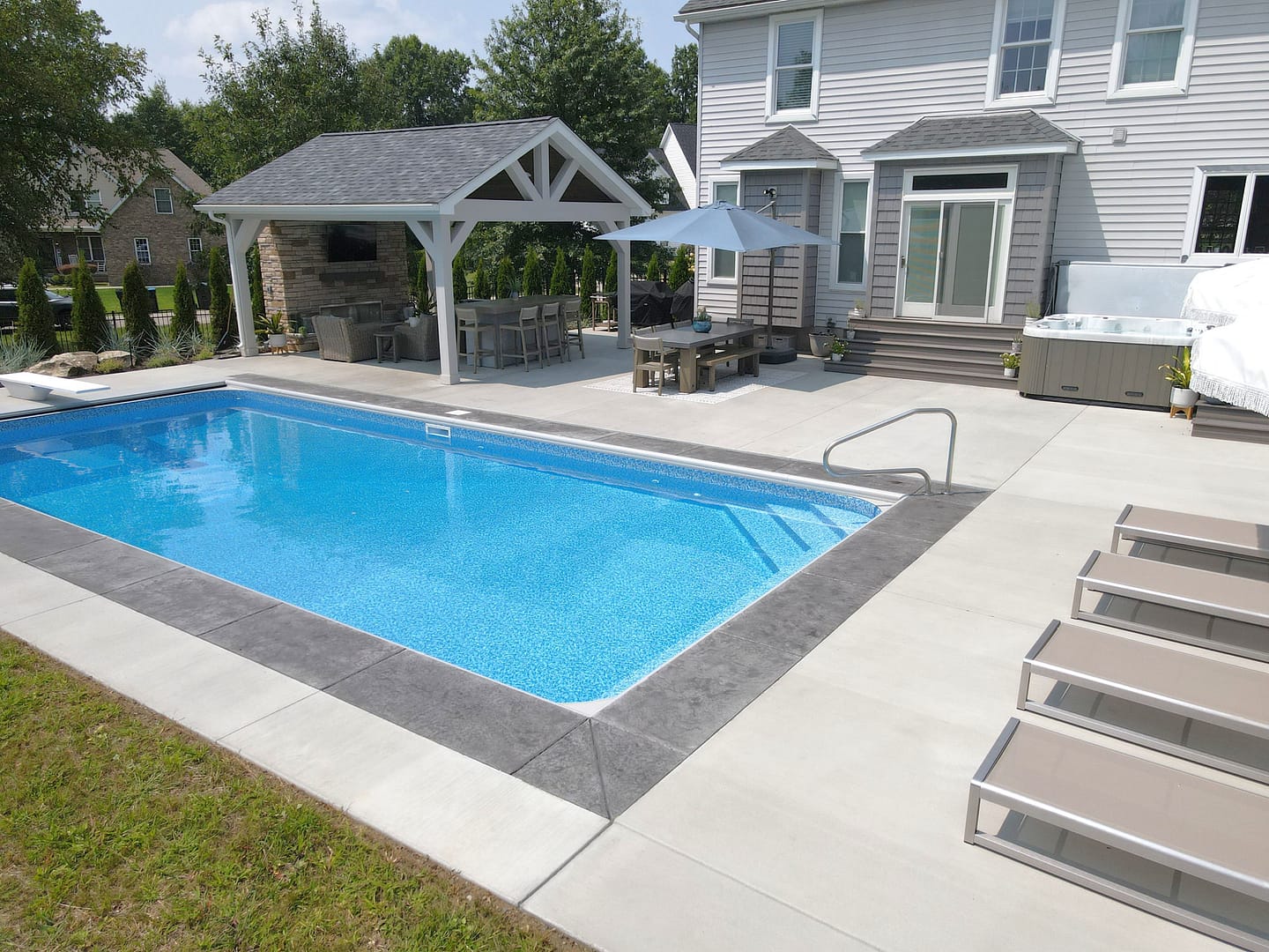 Outdoor Living with Swimming Pool in Hermitage, PA