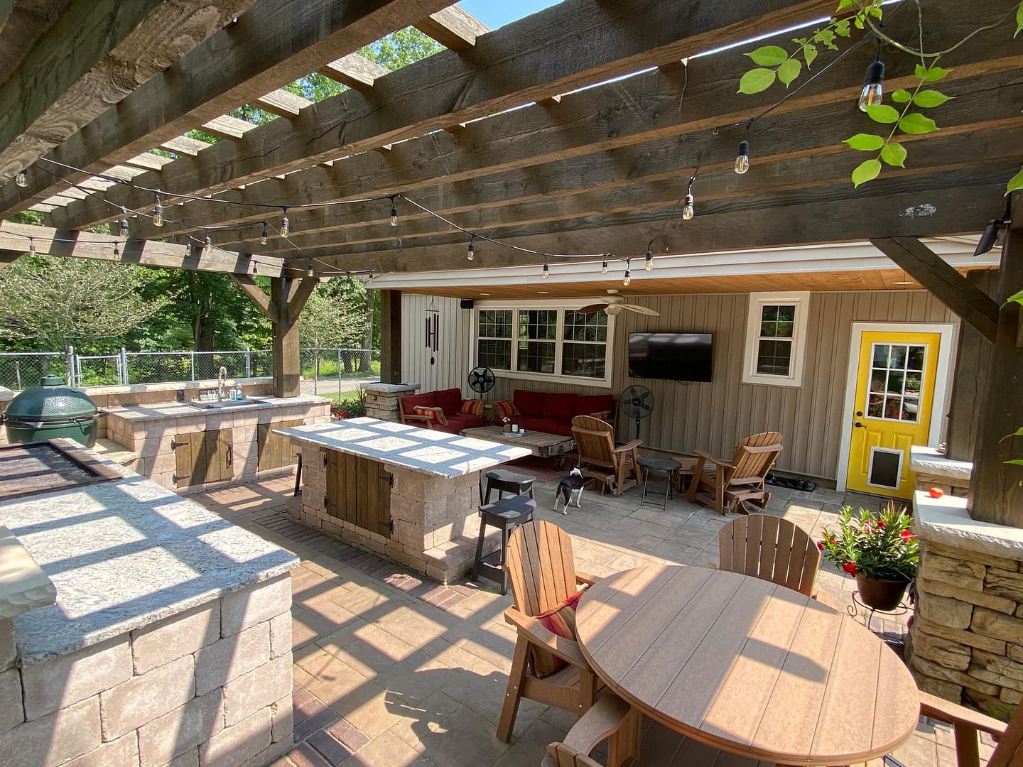 Rustic Retreat in Hermitage, PA