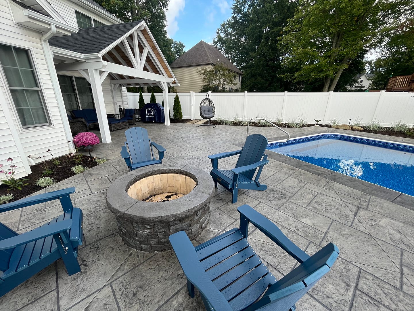 Outdoor Living Space in Hermitage, PA