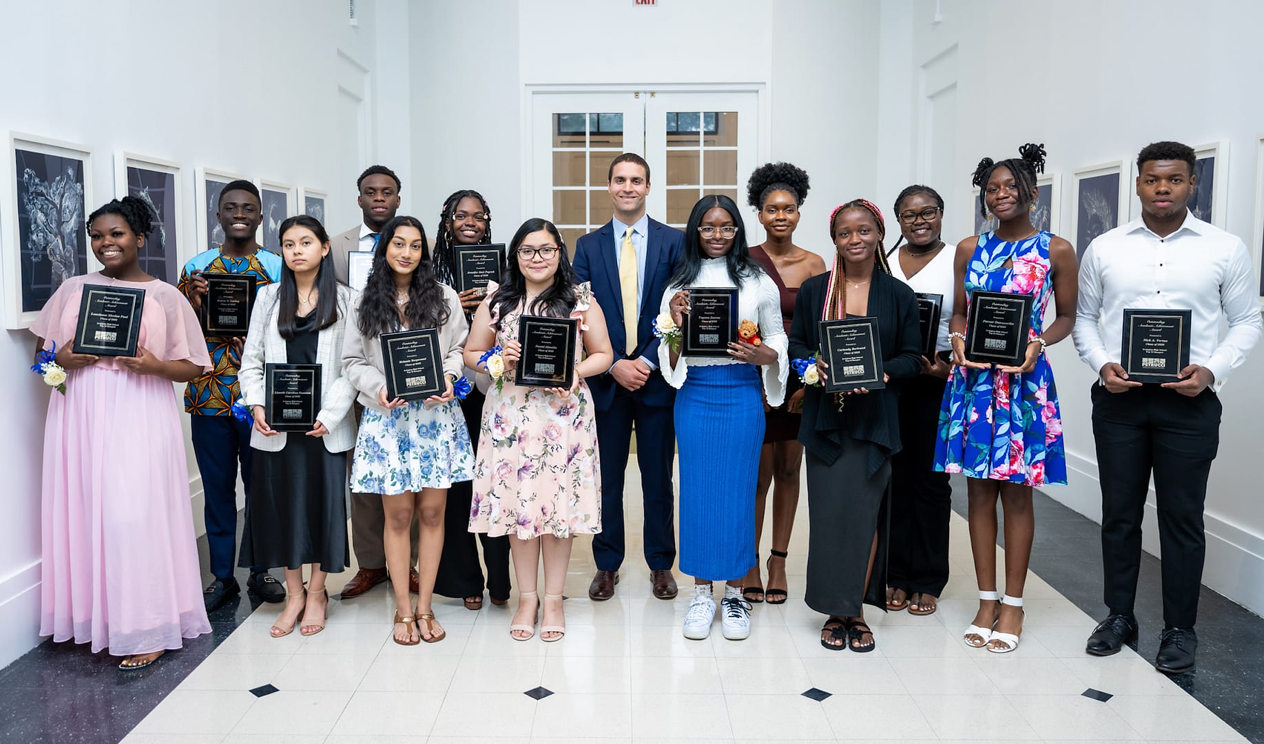 http://Petrucci%20Family%20Foundation%20Honors%20Irvington%20High%20School’s%20Top%2012%20Seniors%20at%20The%20Newark%20Museum%20of%20Art