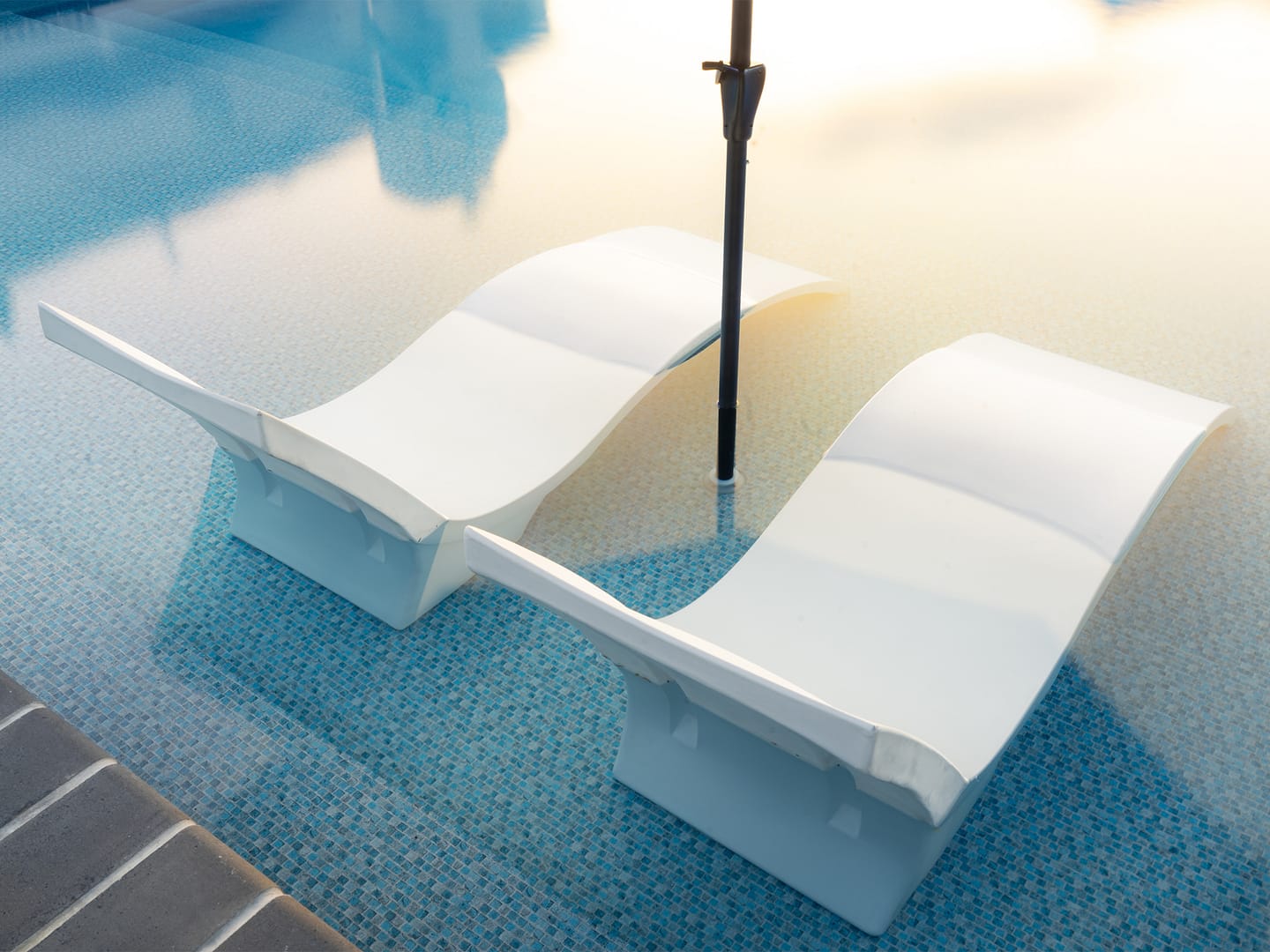 Luxury Vinyl Pool Builders