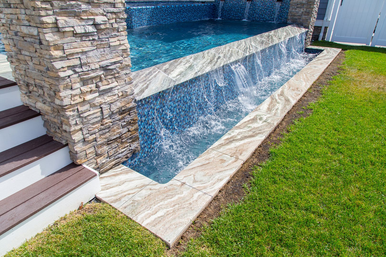 Brigantine, NJ Custom Outdoor Pool & Living Space