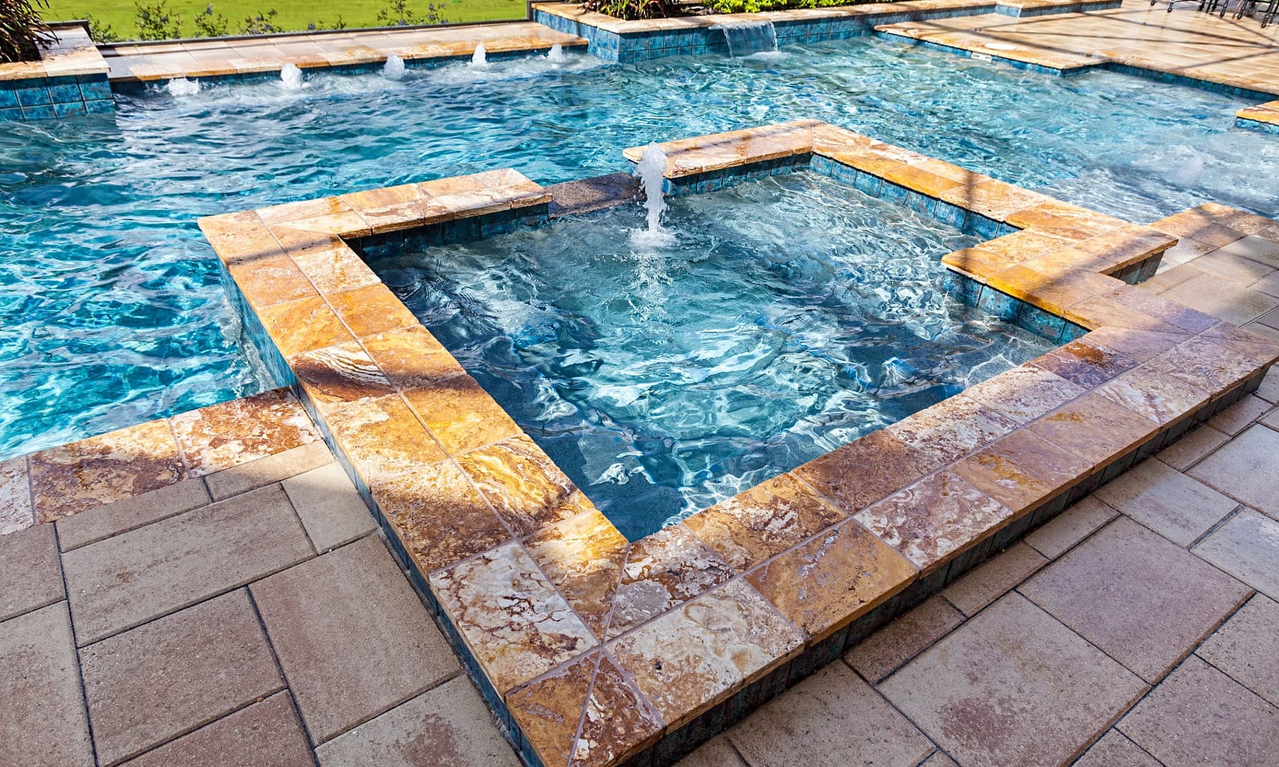 Avalon Custom Swimming Pool Builders