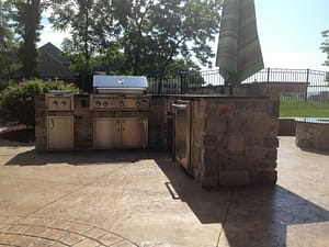 firepit with kitchen