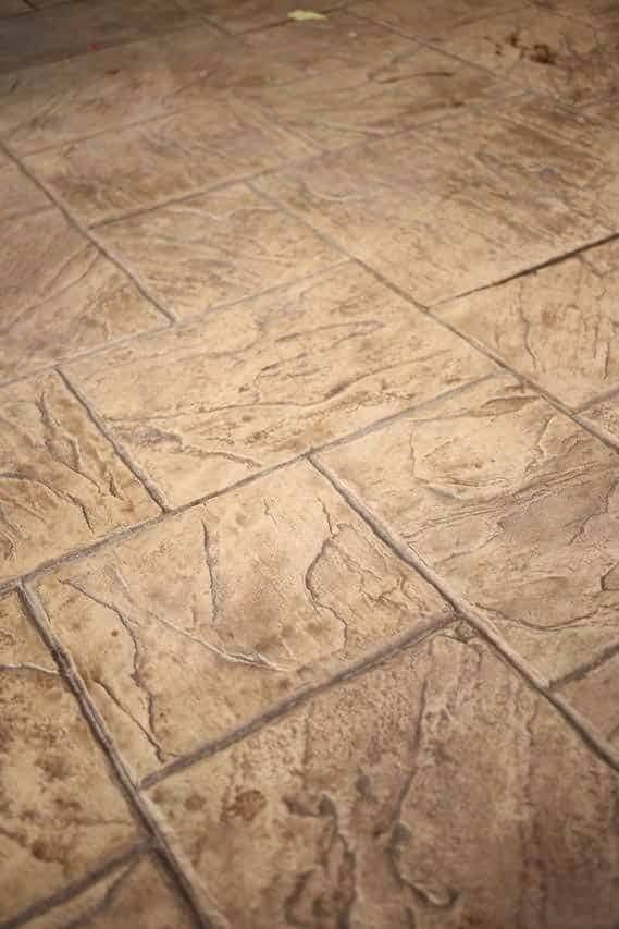 Vermont slate pattern in Beige Creme and Walnut