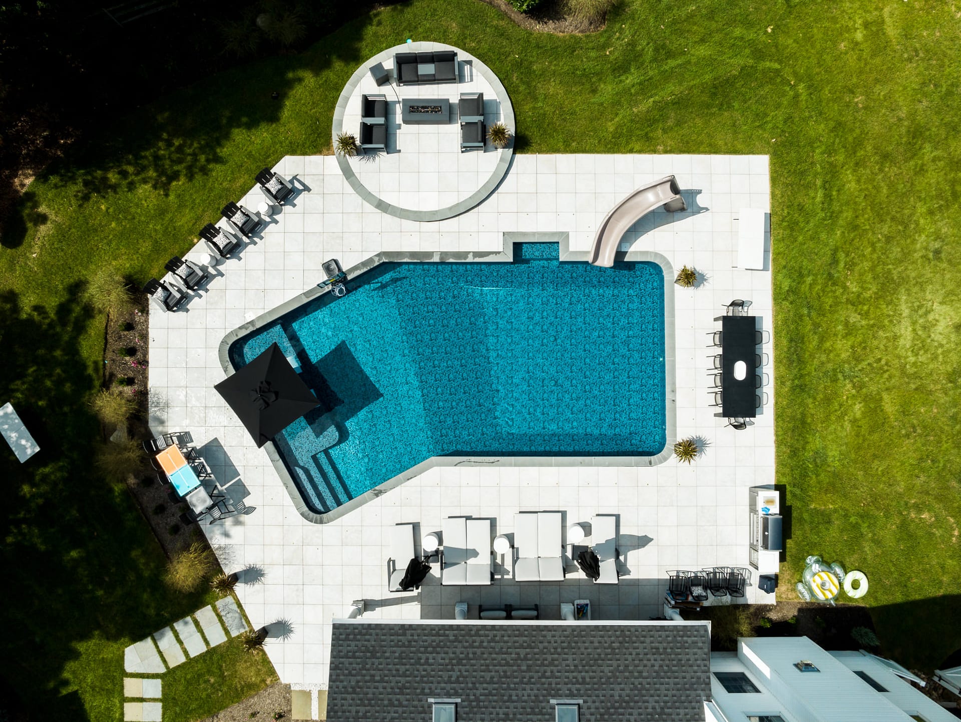 Luxurious Vinyl Liner Pools with Tile Coping
